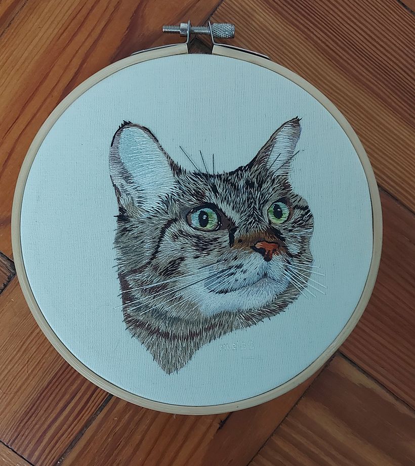 Mi proyecto del curso: Retratos bordados de mascotas: pinta con hilo 6