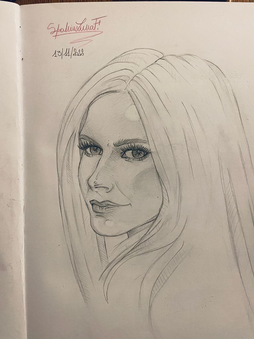 Il mio progetto del corso: Ritratto su blocco da disegno: esplora il volto umano 6