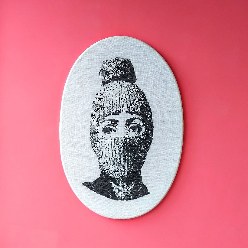 Balaclava, releitura da obra de Piero Fornasetti  1