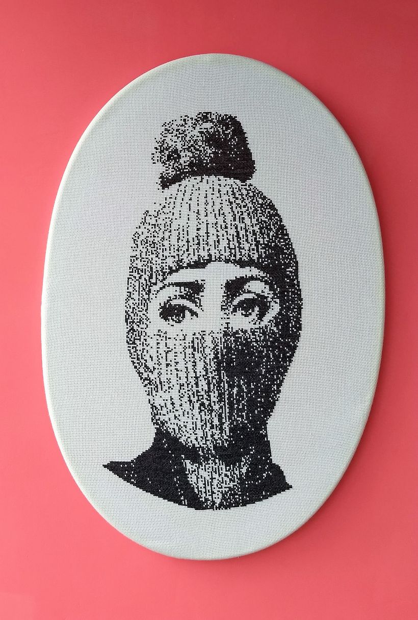 Balaclava, releitura da obra de Piero Fornasetti  2