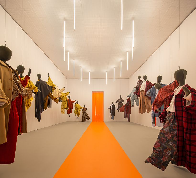 LR3 by NeuronaLab + Ruben Casquero    |     Pabellón efímero para la Barcelona Fashion Week 8