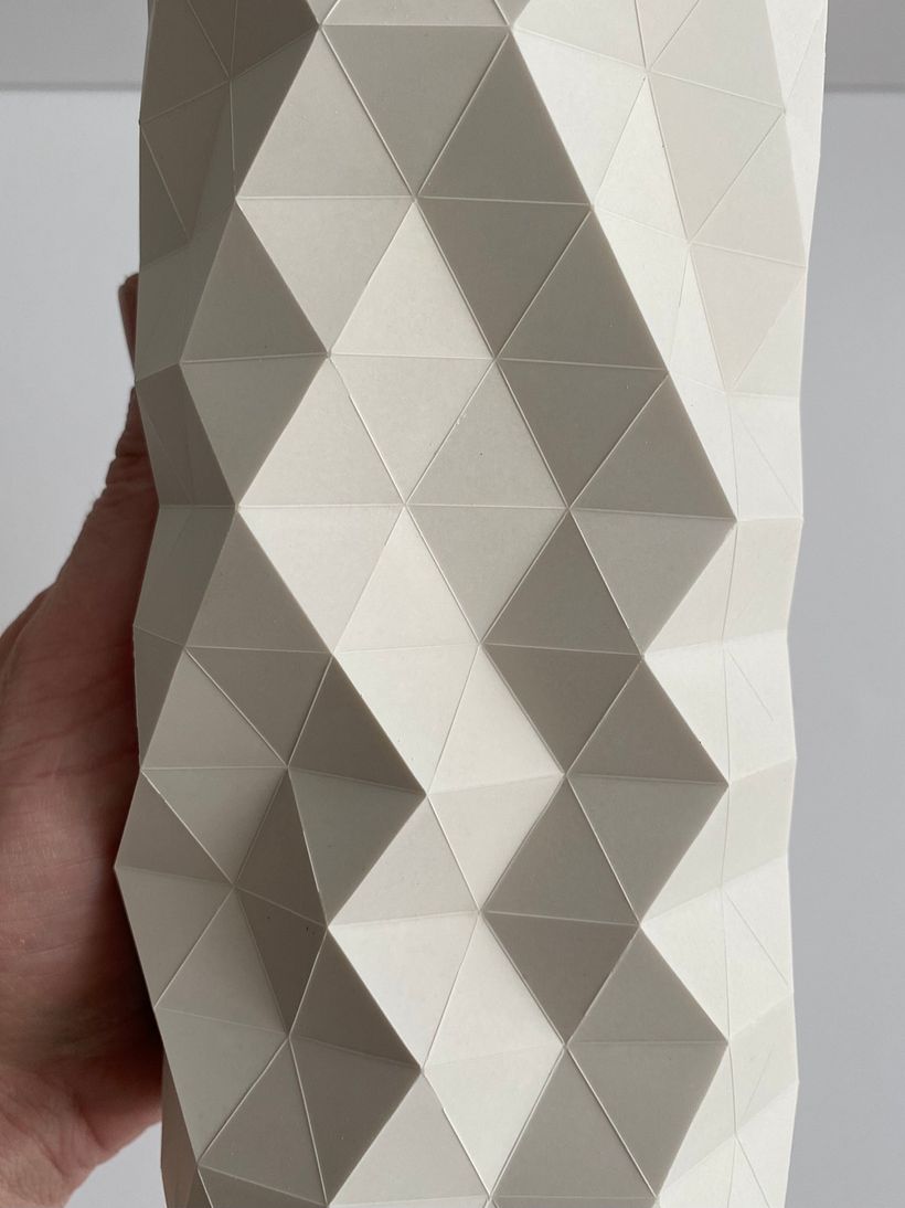 Facet vase in Acrylic resin 4