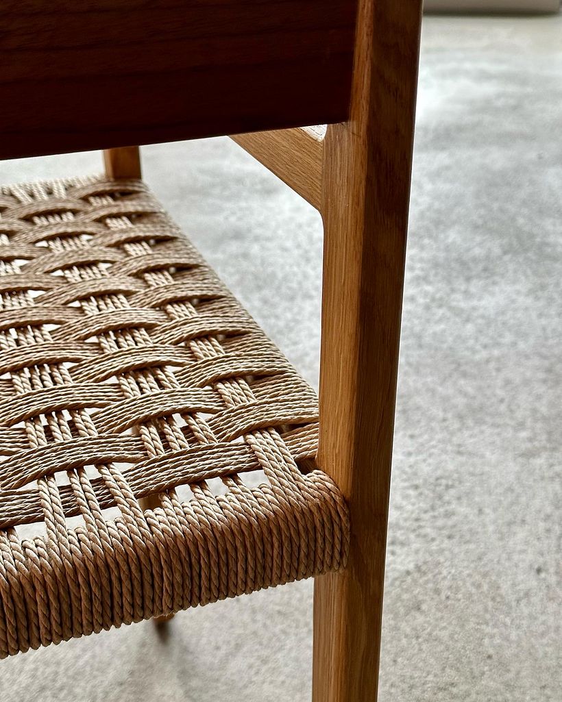 Oak chair with danish paper cord 4