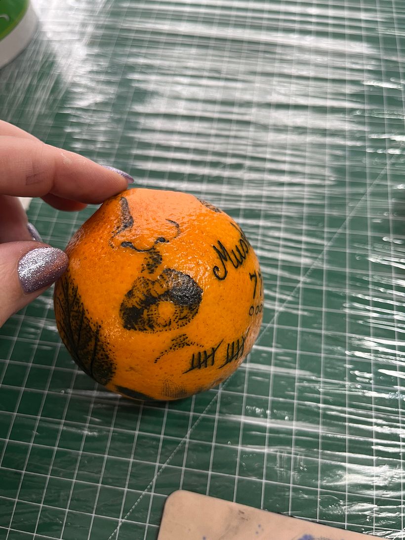 Mein Abschlussprojekt für den Kurs: Tattoo für Anfänger auf Orangen 3