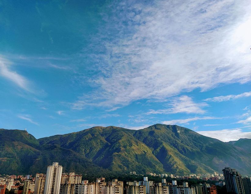 En esta bendita ciudad - 2020