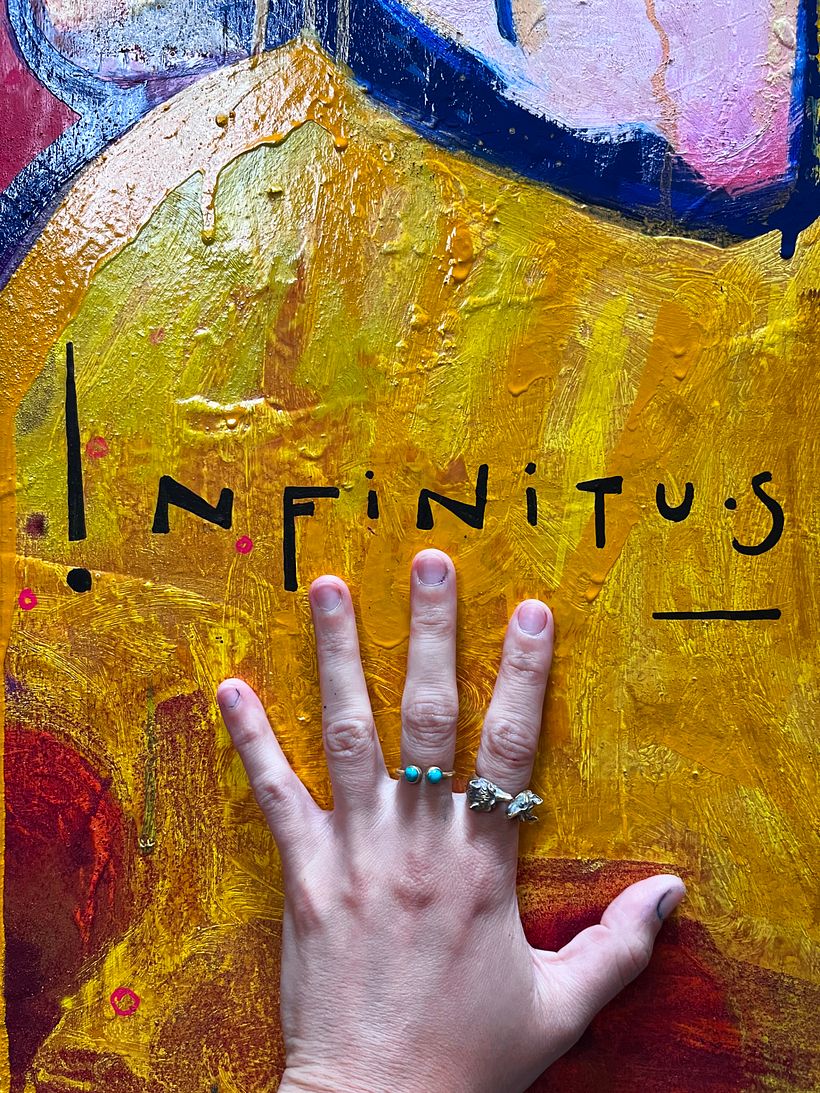 INFINITUS 11