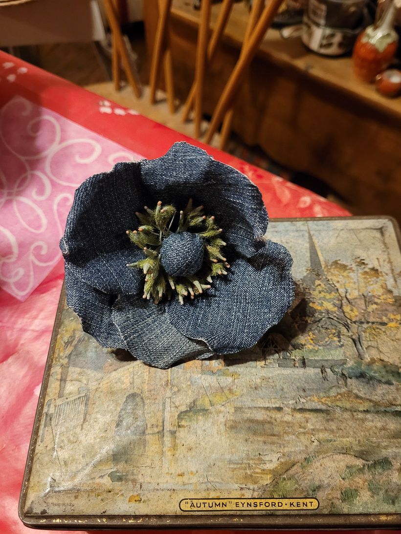 My project for course: Floral Textiles: Make 3D Accessories with Denim 2