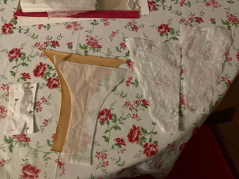 Realizzazione mutandina 