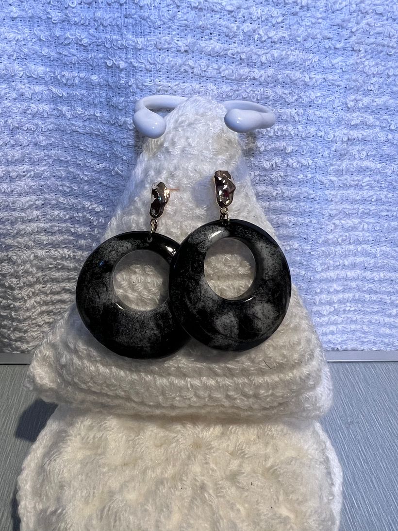 My project for course: Resin Jewelry Design 5