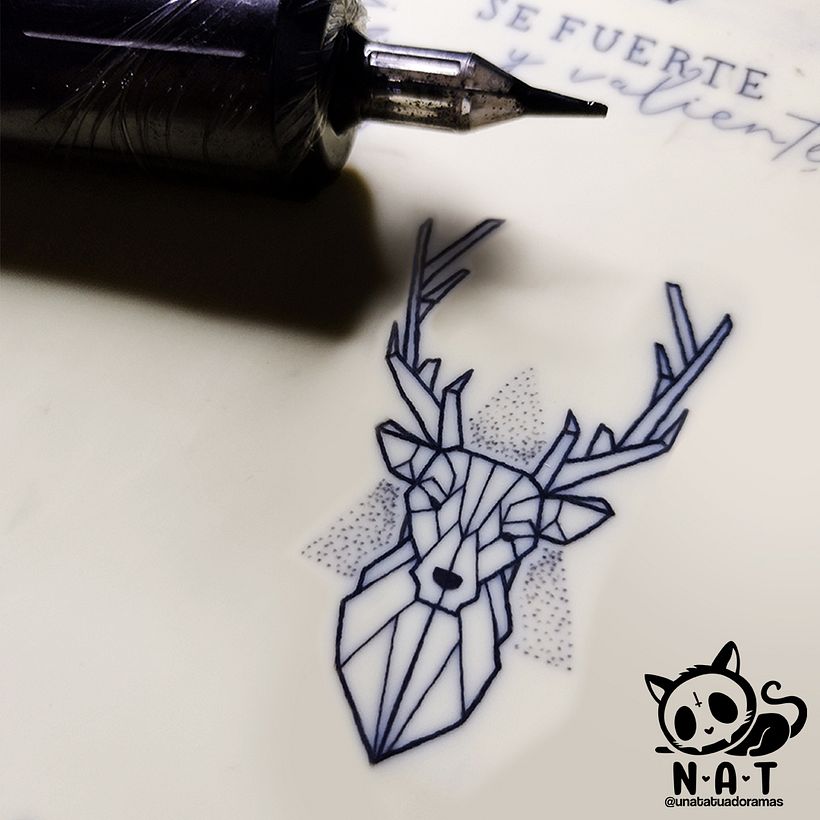 Venado geometrico con puntillismo