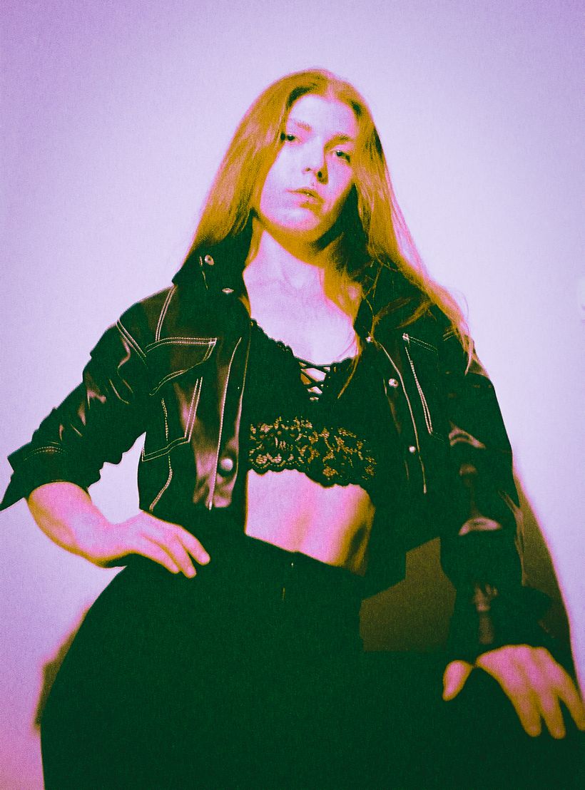 Portrait Photography: Creating Unique Atmospheres - Night-time photoshoot 4