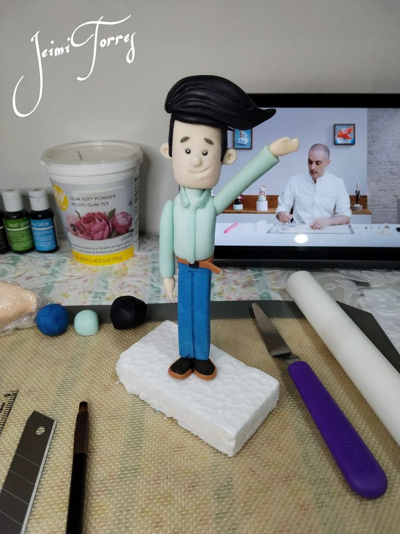 Mi proyecto del curso: Modelado de personajes con pasta de azúcar 2