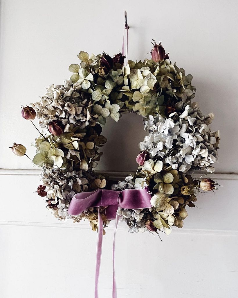 Dried and preserved & flowers 