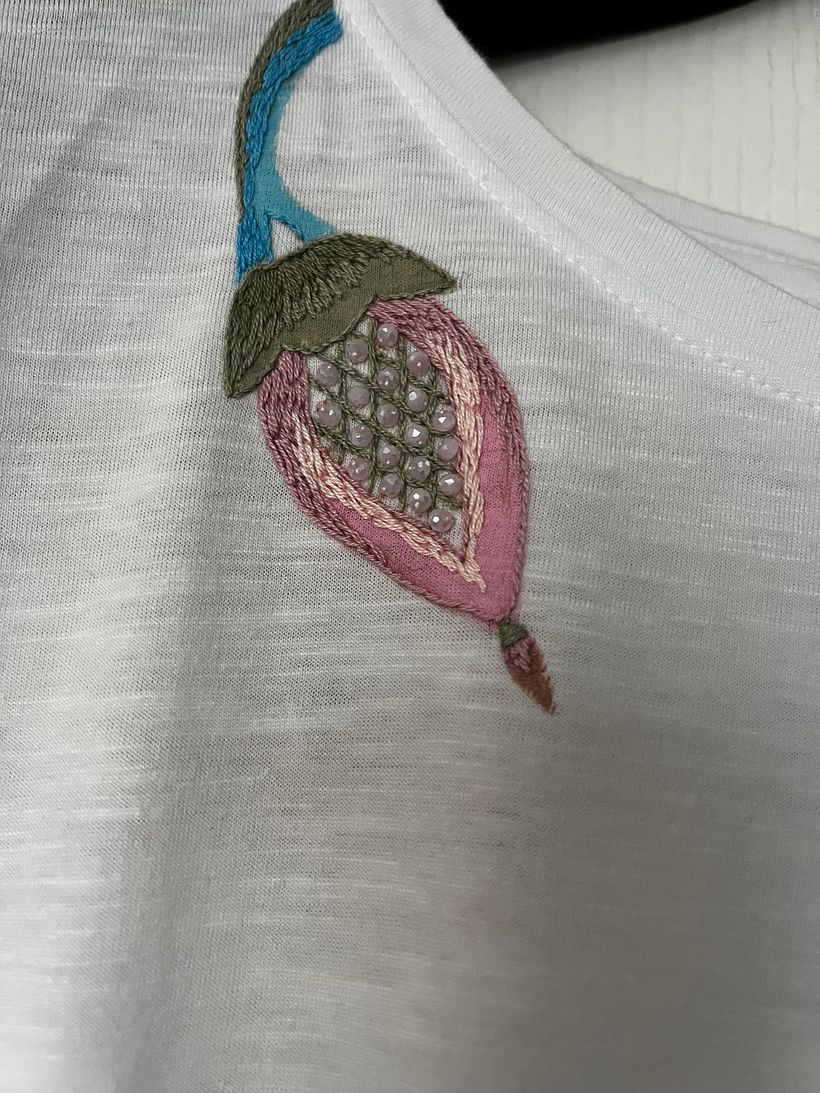 My project for course: Embroidery and Fabric Painting for Beginners 4
