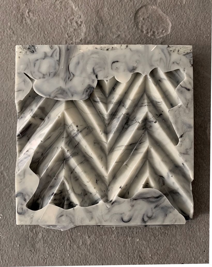 Pleated marble chocolate