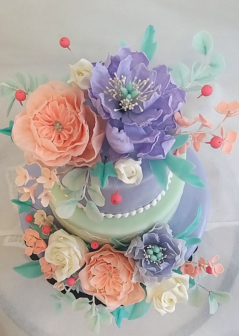 Il mio progetto del corso: Fiori di zucchero per cake design 5