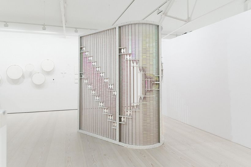 Curved twist - installation for Saatchi gallery. Made in collaboration with textile wizard Fay McCaul