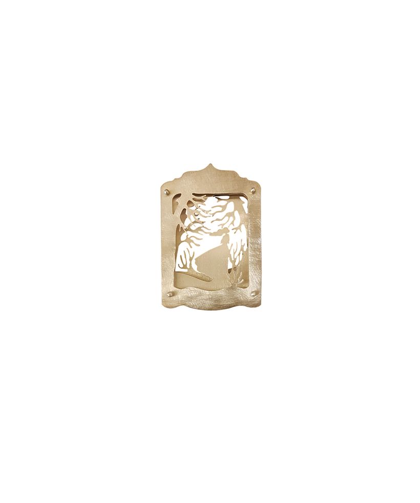 'Carmilla' Pendant inspired by Carmilla by Sheridan Lefanu & Isabella Mazzanti