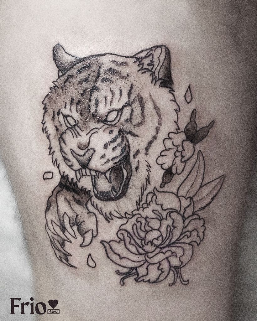 Mi proyecto del curso: Técnicas de tatuaje blackwork con línea fina 3