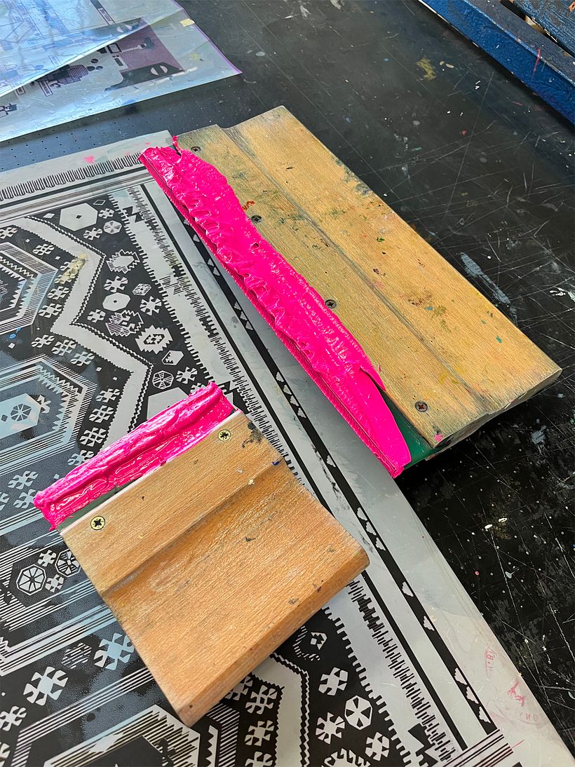 using two squeeges at the same time - there were two areas of this pink but they were quite spread out