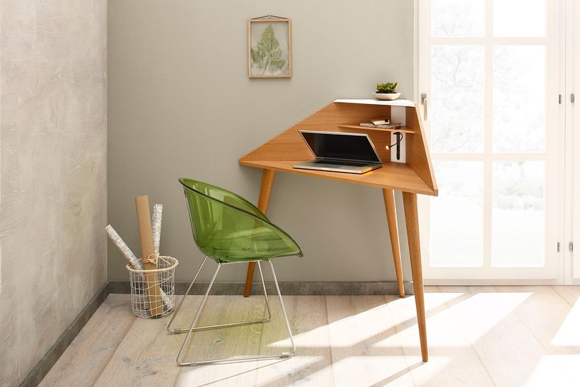CHECK corner desk