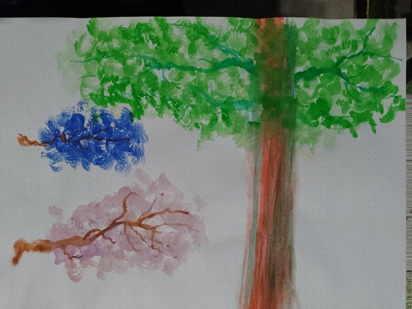 Practicas de hojas picoteando el papel