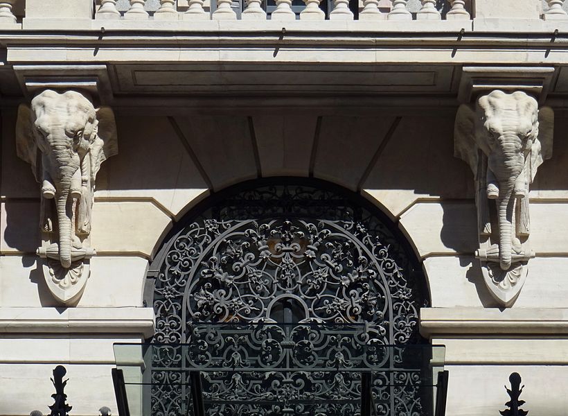 Characteristics of eclectic architecture