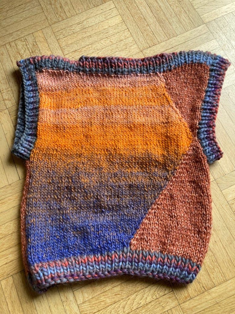 "Leaf" - my project for the course Intarsia Knitwear   4