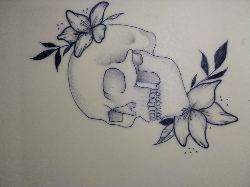 Diseño creado por mi, tatuado sobre piel sintetica