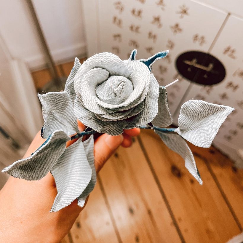 Final project part 1: Denim and metalic rose corsage 4