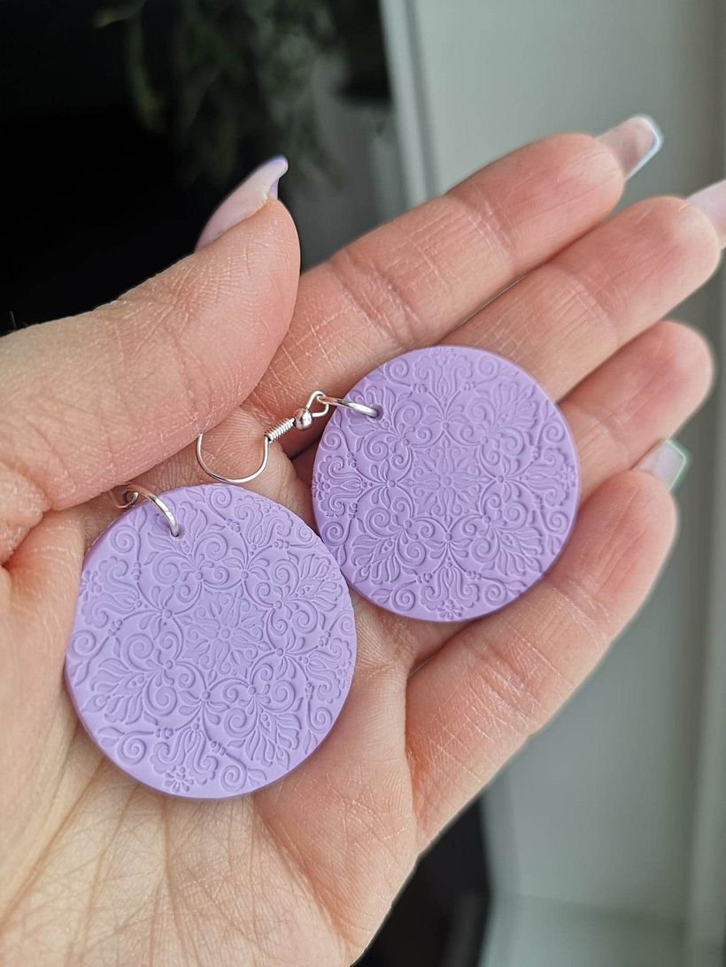 My easter earrings and dry hands, hahh!