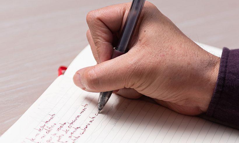 Write memorable stories step by step with Alberto Chimal