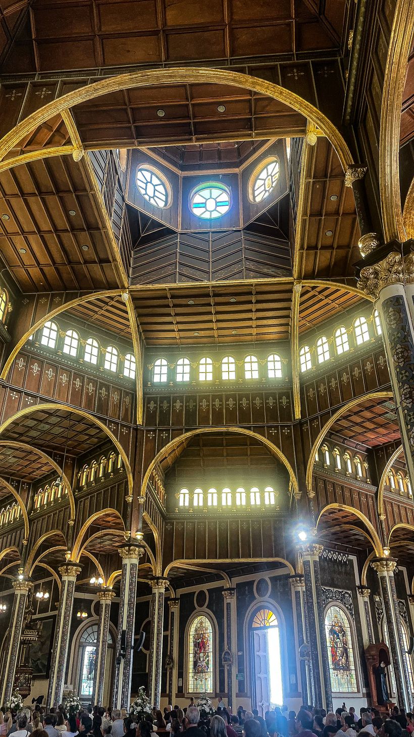 Edición a color: Basilical de Nuestra Señora de los Angeles, Cartago, Costa Rica