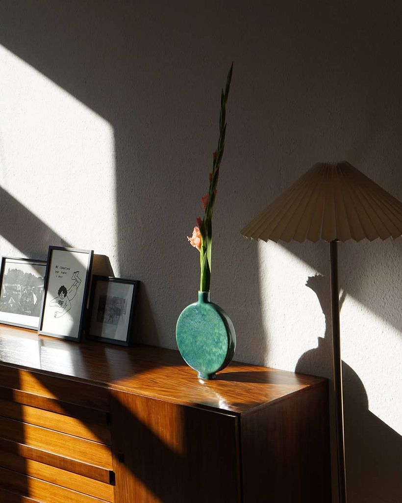Original Flat Round Vase