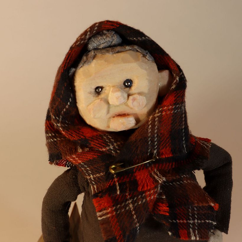 Puppet 2 - Old Lady