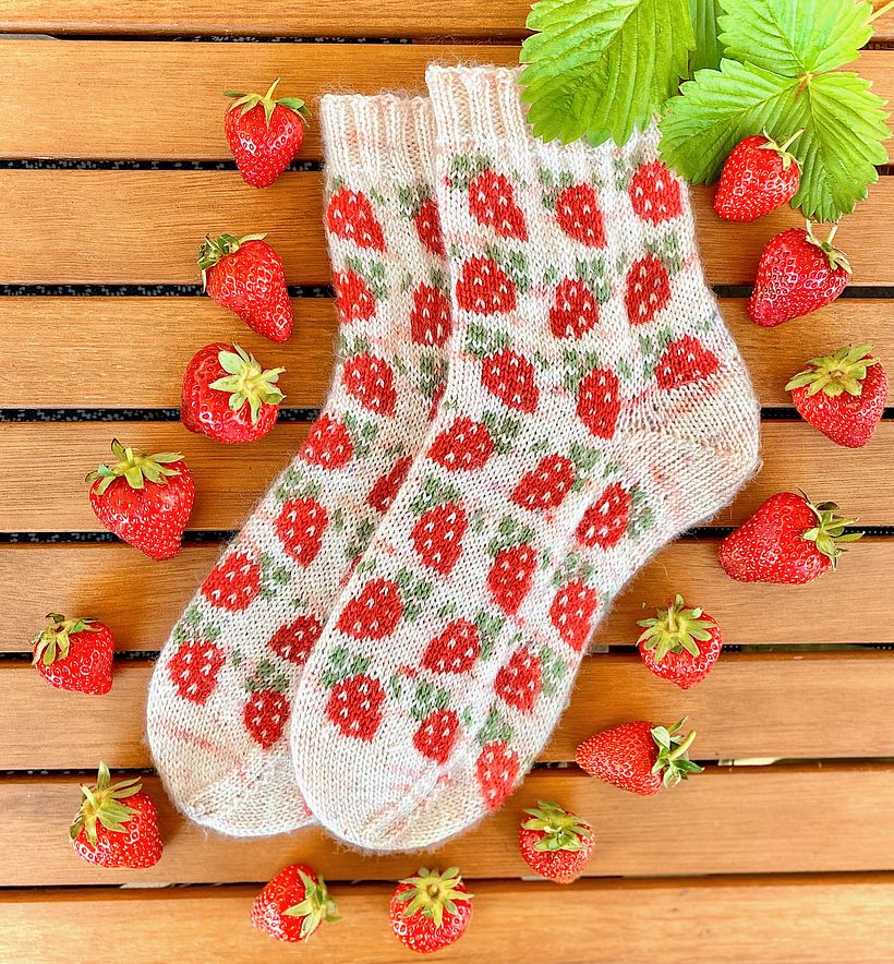 Berry Special socks 1