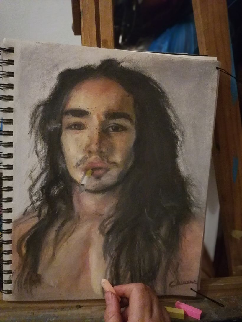 Mi proyecto del curso: Retrato realista al pastel tiza 3