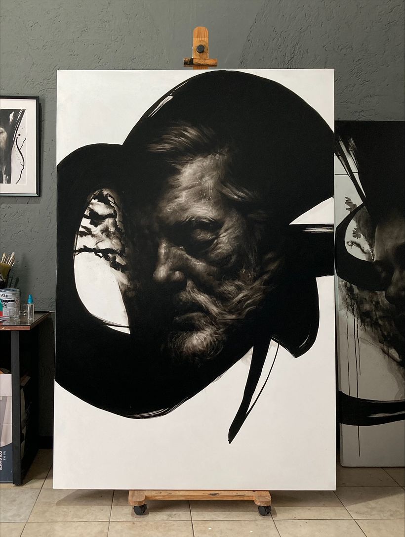 Busqué que el diseño de la mancha fuera lo más simple ya que las texturas y el caos estarían presentes en el retrato