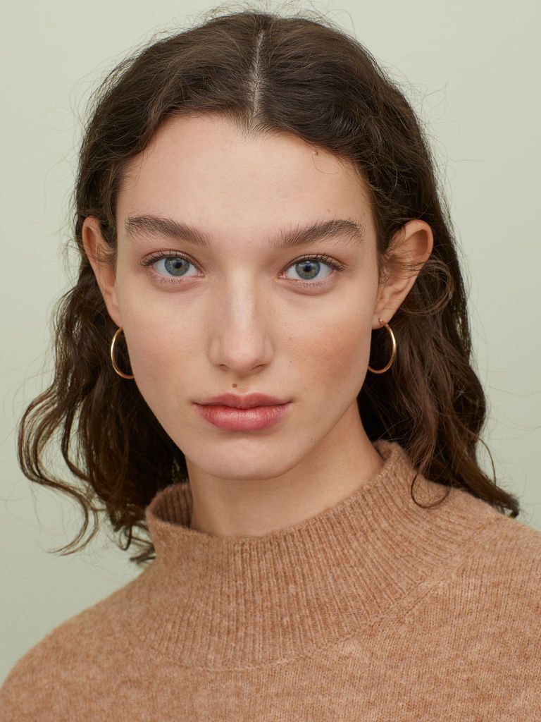 Modelka McKenna Hellam