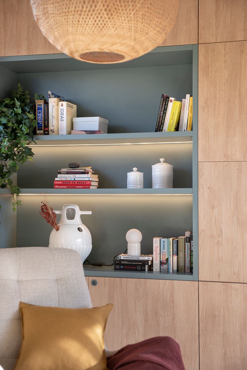 Detalle estantería decorativa