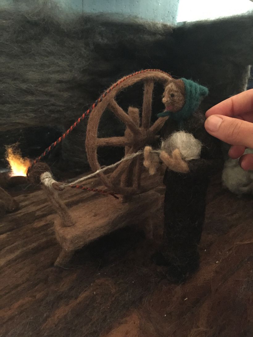 Revolution: The History of Handspinning 9