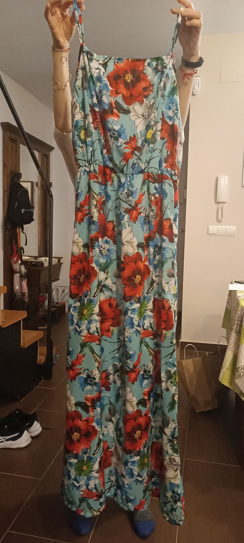 Vestido veraniego con estampado de flores 1