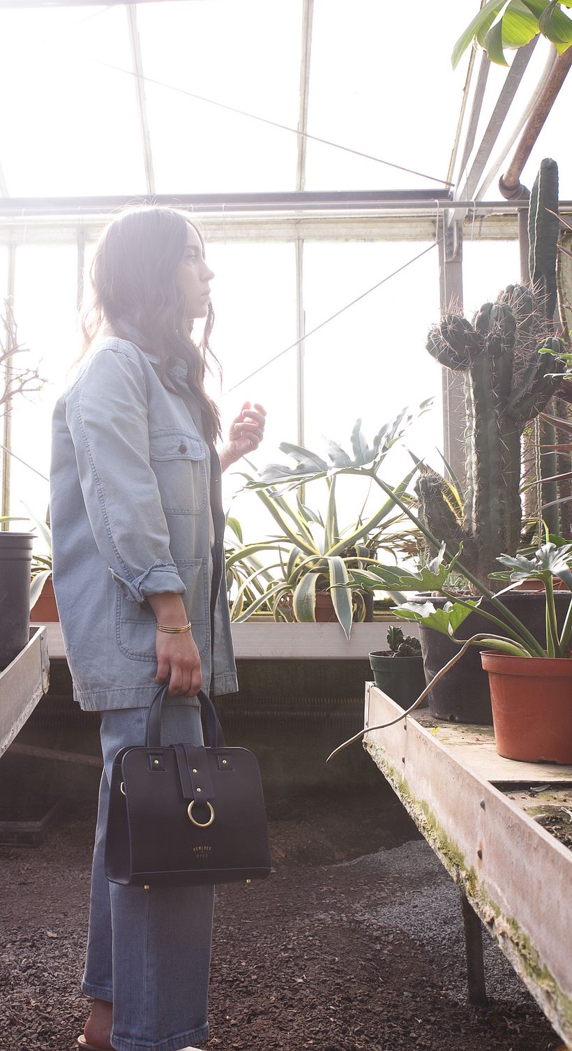 Adding Navy to our collection: Mini Bowery 8