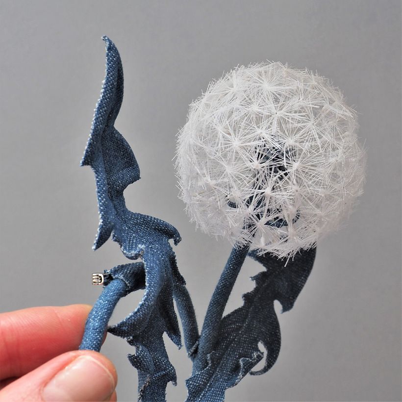 Cotton Denim Dandelion Clock Brooch side view