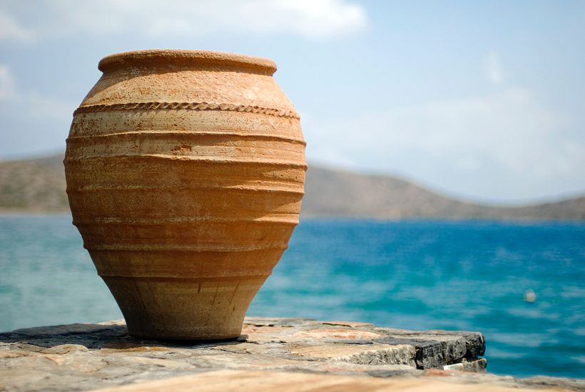 Discover the timeless charm of clay pots 0