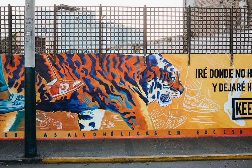 Elaboré el diseño recalcando el caminar seguro y con fuerza hacia nuestros objetivos, como un felino.