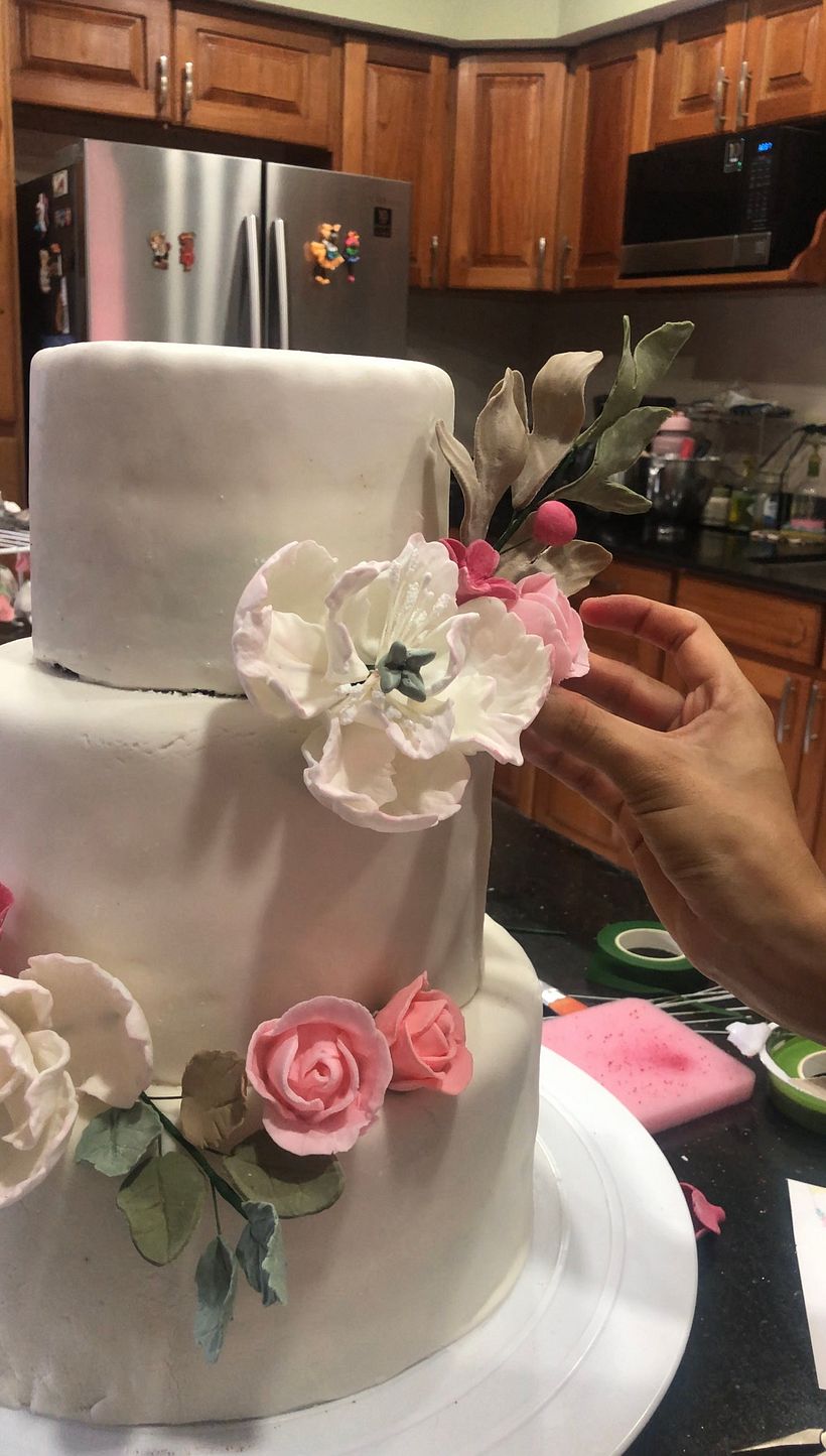 Mi proyecto del curso: Flores de azúcar para cake design 4