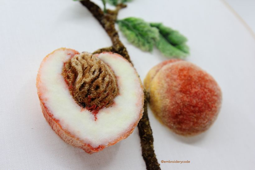 Realistic fruit embroidery 7