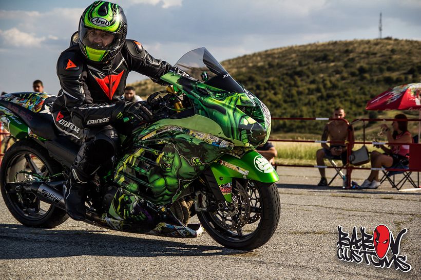 Vehicle Wrap Artist 7