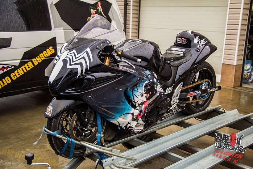 Vehicle Wrap Artist 9